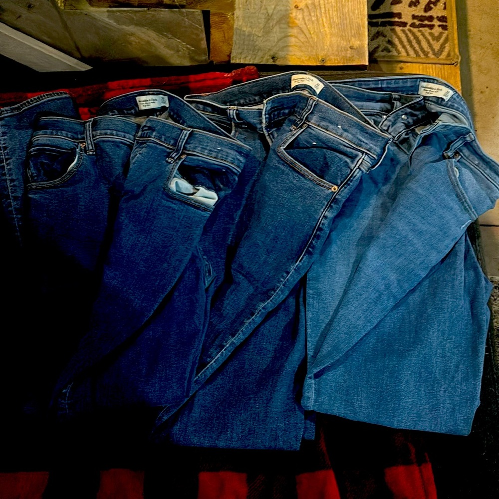 3 pairs of Abercrombie super skinny ankle high rise jeans 31 extra long